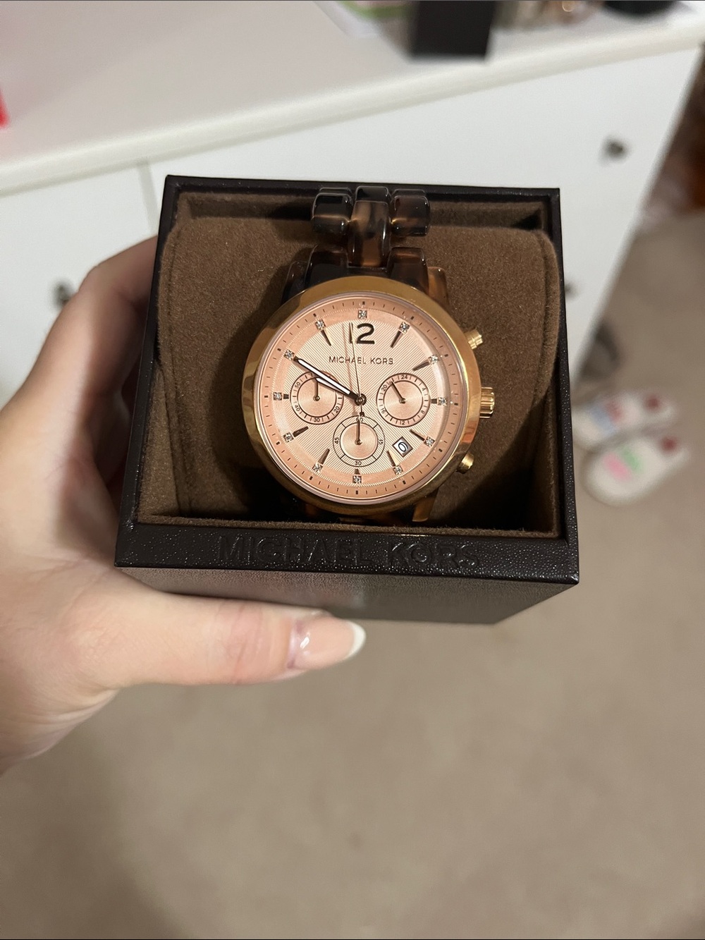 Michael Kors Rose Gold Dial Tortoise Link Watch - Picture 5 of 5